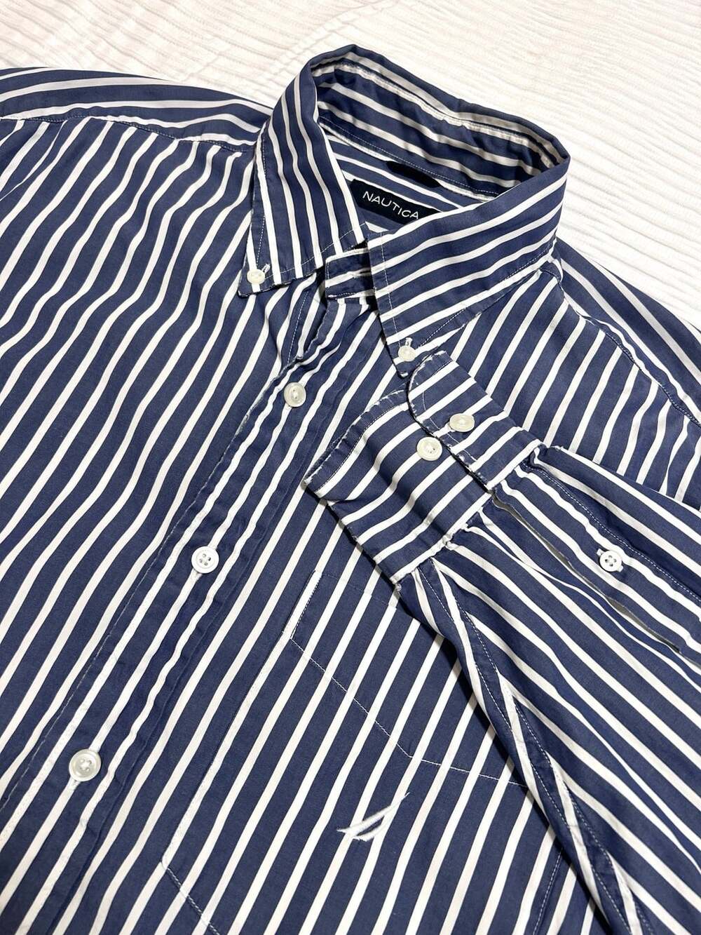 Nautica Button-Up Shirt Size M Blue White Striped Long Sleeve Cotton